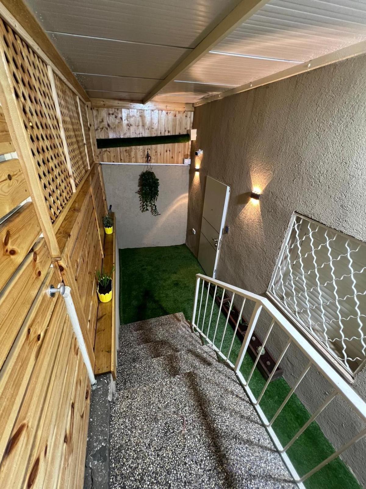 Johny'S Boutique Apartment Haifa Bagian luar foto
